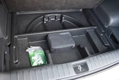 Hyundai TUCSON Tucson Style 2WD Panorama Dach Bluetooth Schaltr — slika 40