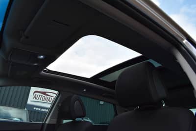 Hyundai TUCSON Tucson Style 2WD Panorama Dach Bluetooth Schaltr — slika 35