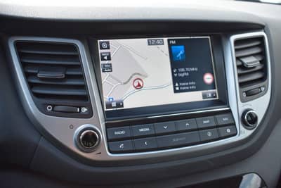 Hyundai TUCSON Tucson Style 2WD Panorama Dach Bluetooth Schaltr — slika 24