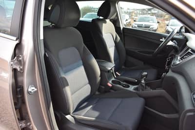 Hyundai TUCSON Tucson Style 2WD Panorama Dach Bluetooth Schaltr — slika 18