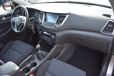 Hyundai TUCSON Tucson Style 2WD Panorama Dach Bluetooth Schaltr — slika 19