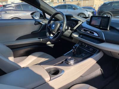 BMW i8 Coupe Pure Impulse Harman-Kardon/HuD/360°/LED — slika 12