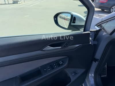 Volkswagen Golf 2.0 TDI DSG 4M*ALLTRACK*PANO*VIRTU*IQ*AHK!! — slika 17