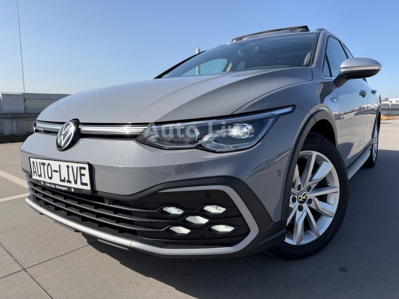 Volkswagen Golf 2.0 TDI DSG 4M*ALLTRACK*PANO*VIRTU*IQ*AHK!! — slika 1
