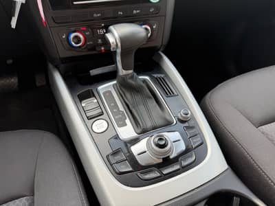 Audi Q5 2.0 TDI 140 kW quattro Keyless Side Assist — slika 21