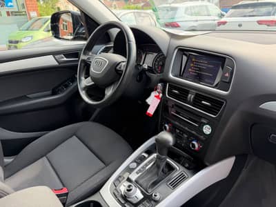 Audi Q5 2.0 TDI 140 kW quattro Keyless Side Assist — slika 19