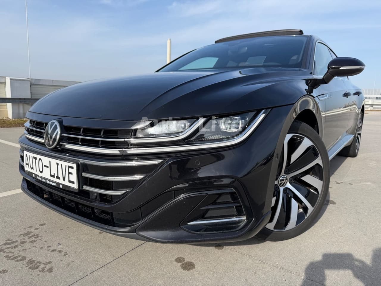 Volkswagen Arteon 2.0 TDI*DSG*R LINE*PANO*IQ*360*VIRTUA*VOL — slika 1