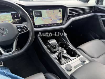 Volkswagen Touareg 3.0 TSI*R LINE*BlackS*PAN*MATRI*LUFT*VOL — slika 24