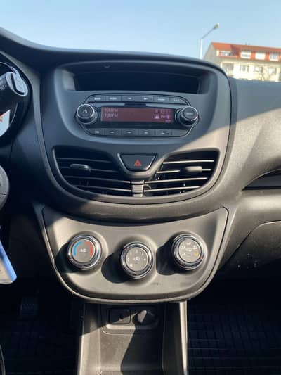 Opel Karl Excite Tempo/PDC/Sitzhz/USB/Allwetter/Klima — slika 9