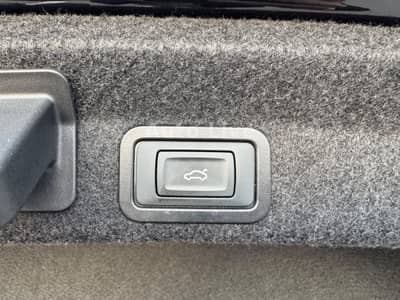 Audi A6 40 TDI*S TRO*PANORAMA*NAVI*VIRTUAL*MATRIX*AHK — slika 24
