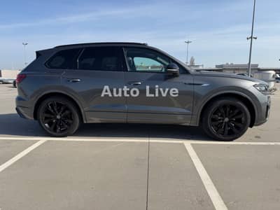 Volkswagen Touareg 3.0 TDI*R LINE*BlackS*PAN*MATRI*LUFT*VOL — slika 6