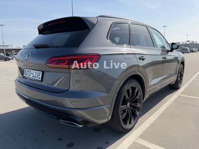 Volkswagen Touareg 3.0 TDI*R LINE*BlackS*PAN*MATRI*LUFT*VOL — slika 5