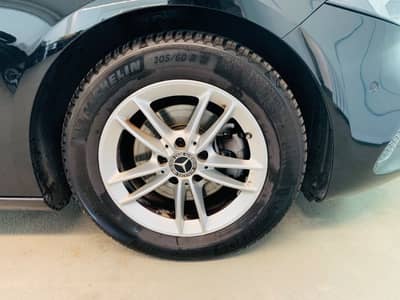Mercedes-Benz A 180 d Business°NAVI°SHZ°TEMP°PDC° — slika 18