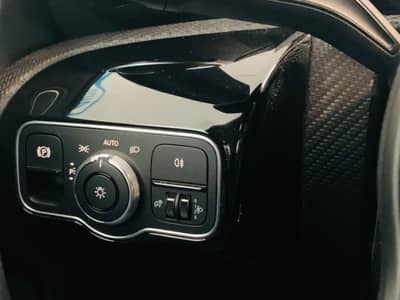 Mercedes-Benz A 180 d Business°NAVI°SHZ°TEMP°PDC° — slika 15