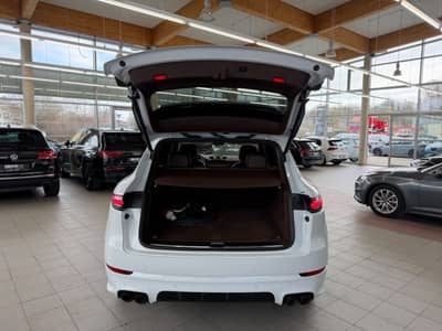 Porsche Cayenne Turbo SE Matrix ACC Pano 360KAM VOLL — slika 10