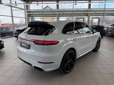 Porsche Cayenne Turbo SE Matrix ACC Pano 360KAM VOLL — slika 8