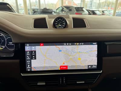 Porsche Cayenne Turbo SE Matrix ACC Pano 360KAM VOLL — slika 21