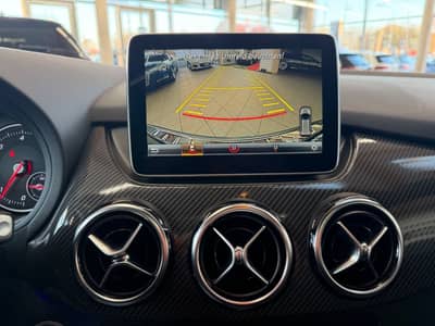 Mercedes-Benz B 220 CDI AMG Line PANO LED KAM Standheizung — slika 19