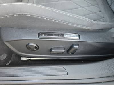 Volkswagen Golf VIII 2.0 TDI DSG"Style"Matrix"Virtual"Alcan — slika 12