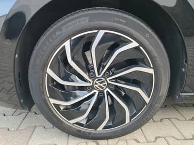 Volkswagen Golf VIII 2.0 TDI DSG"Style"Matrix"Virtual"Alcan — slika 24