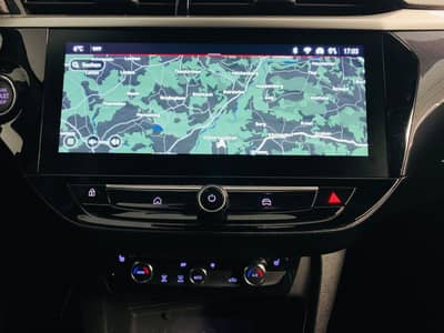 Opel Corsa F GS°KAMERA°LED°SHZ°NAVI° — slika 17