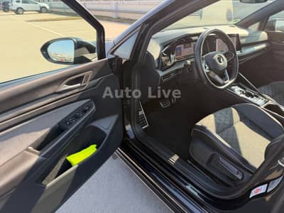 Volkswagen Golf 8 2.0 TDI Var*R LINE*DSG*VIR*PAN*IQ*HEAD-UP — slika 23