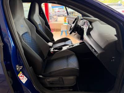 Volkswagen Golf VIII Lim. R 4Motion — slika 7