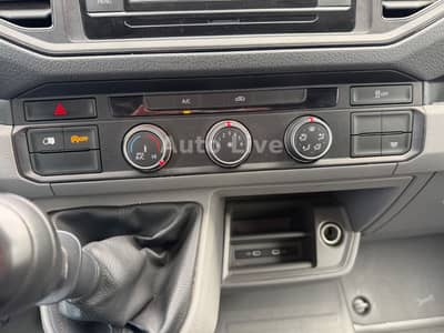 Volkswagen Crafter 35TDI*MAXI-HOCH-LANG*KLIMA*TEMPO*KAMERA* — slika 15