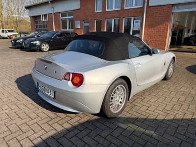 BMW Z4 Roadster 2.2i Automatik 38tkm — slika 10