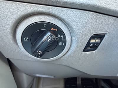 Volkswagen Crafter 35TDI*MITTEL-HOCH*KLIMA*NAVI*KAMERA*TEMP — slika 16