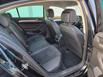 Volkswagen Passat Lim 2.0 TDI DSG"Highline"LED"Navi"Masage" — slika 17