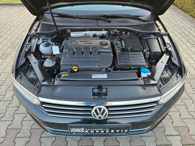 Volkswagen Passat Lim 2.0 TDI DSG"Highline"LED"Navi"Masage" — slika 20