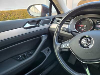 Volkswagen Passat Lim 2.0 TDI DSG"Highline"LED"Navi"Masage" — slika 14