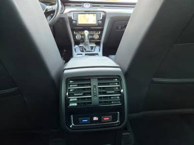 Volkswagen Passat Lim 2.0 TDI DSG"Highline"LED"Navi"Masage" — slika 16