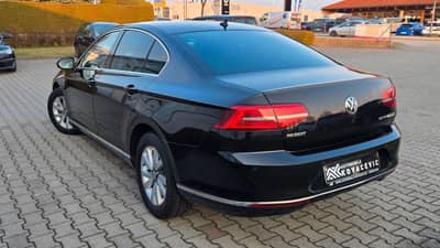 Volkswagen Passat Lim 2.0 TDI DSG"Highline"LED"Navi"Masage" — slika 3