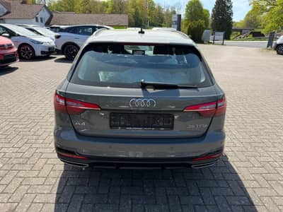 Audi A4 Avant 35 TFSI S line Aid/Leder/Optik Paket — slika 11