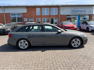 Audi A4 Avant 35 TFSI S line Aid/Leder/Optik Paket — slika 4