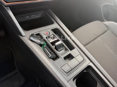 Cupra Formentor 1.4 e-HYBRID*DSG*VIR*NAVI*PANO*LED*AHK — slika 23