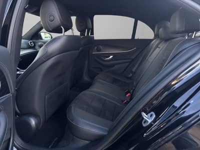 Mercedes-Benz E 220d AMG-Line*Facelift*Distronic*LED*Kamera* — slika 11