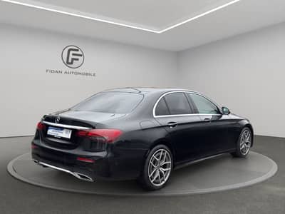 Mercedes-Benz E 220d AMG-Line*Facelift*Distronic*LED*Kamera* — slika 5