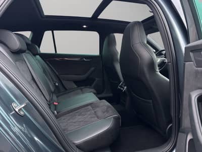 Skoda Superb Combi Sportline*Pano*Virtual*ACC*STHZ*Kam — slika 13