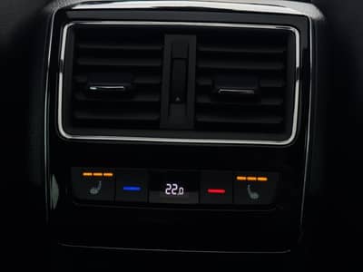 Skoda Superb Combi Sportline*Pano*Virtual*ACC*STHZ*Kam — slika 17