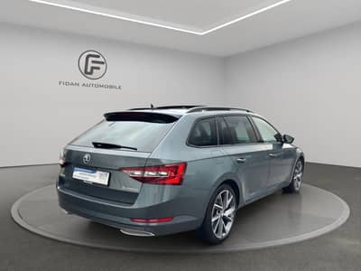 Skoda Superb Combi Sportline*Pano*Virtual*ACC*STHZ*Kam — slika 5