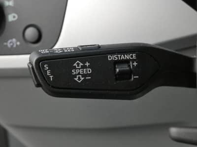 Audi A4 40 TDI S tronic Quattro LED Navi ACC 1-Hd 18" — slika 15