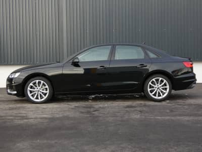 Audi A4 40 TDI S tronic Quattro LED Navi ACC 1-Hd 18" — slika 19