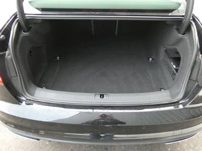 Audi A4 40 TDI S tronic Quattro LED Navi ACC 1-Hd 18" — slika 17