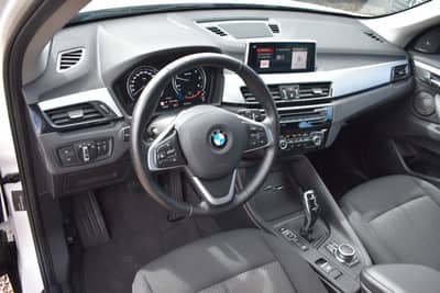 BMW X1 xDrive 20 d Advantage AHK H&K — slika 9