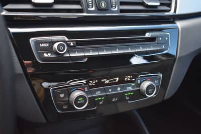 BMW X1 xDrive 20 d Advantage AHK H&K — slika 29