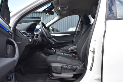 BMW X1 xDrive 20 d Advantage AHK H&K — slika 11