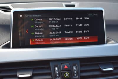 BMW X1 xDrive 20 d Advantage AHK H&K — slika 36